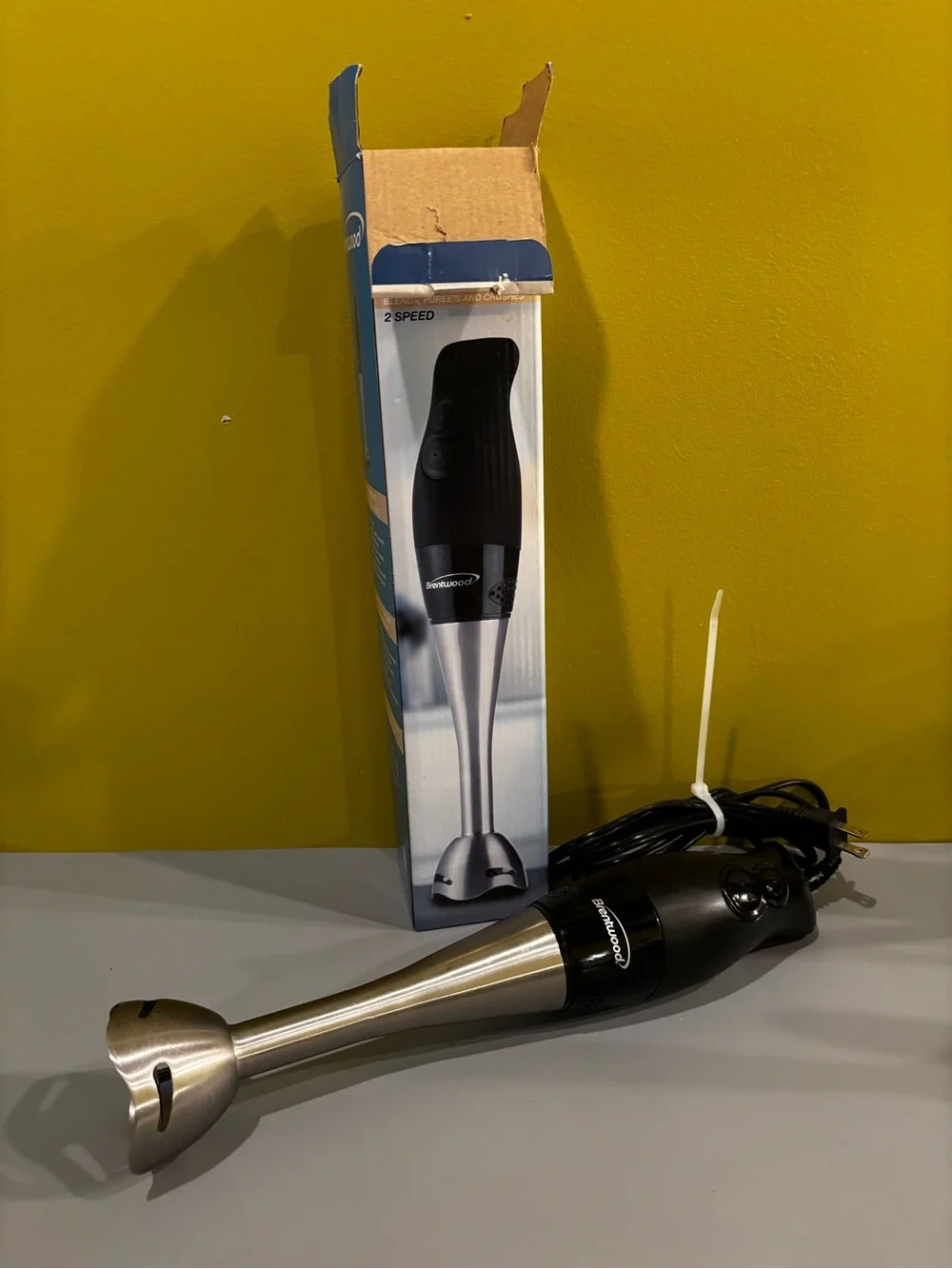 Brentwood Black & Stainless Steel Hand Blender